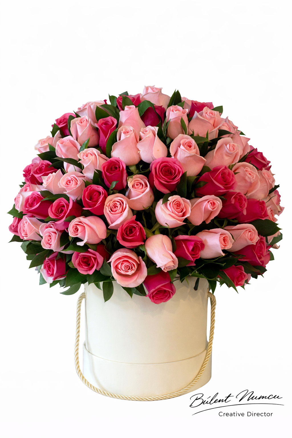 Bodrum’da Kutuda Çiçek Aranjmanları | Yalıkavak, Türkbükü, Gündoğan Çiçek Siparişi